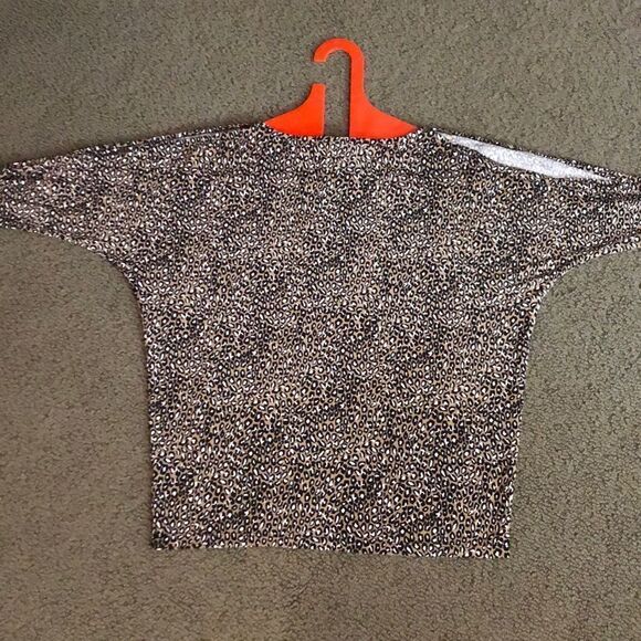 NWOT Michael Kors Leopard Cold Shoulder Blouse - Picture 3 of 3